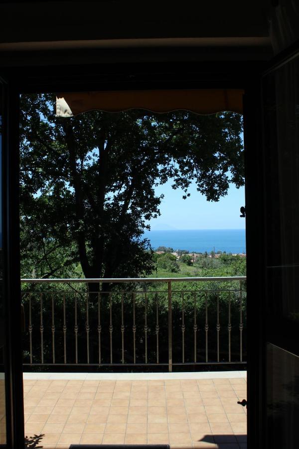 Casa Vacanze Marzano Guest House Тропеа Екстериор снимка