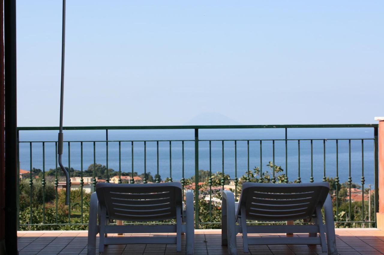 Casa Vacanze Marzano Guest House Тропеа Екстериор снимка